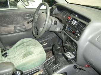 2000 Suzuki Grand Vitara Photos