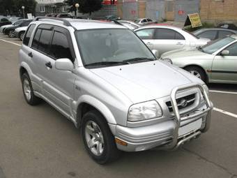 2000 Suzuki Grand Vitara Photos