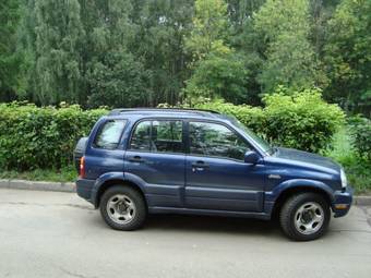 2000 Suzuki Grand Vitara Photos