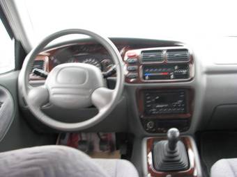 2002 Suzuki Grand Vitara Photos