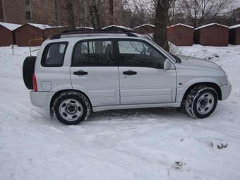 2003 Suzuki Grand Vitara Pictures