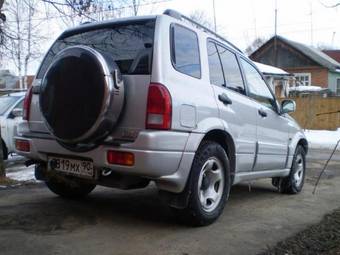 2003 Suzuki Grand Vitara Pictures