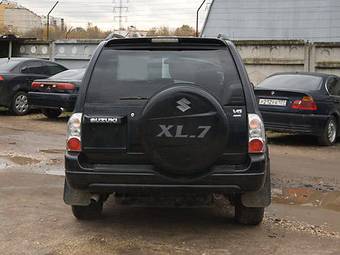 2003 Suzuki Grand Vitara Pictures