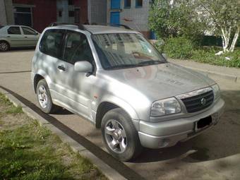 2003 Suzuki Grand Vitara Photos