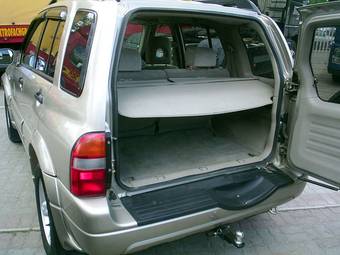 2003 Suzuki Grand Vitara Pictures