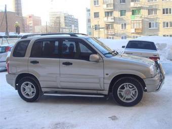 2004 Suzuki Grand Vitara Photos