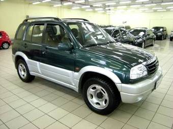 2004 Suzuki Grand Vitara Photos