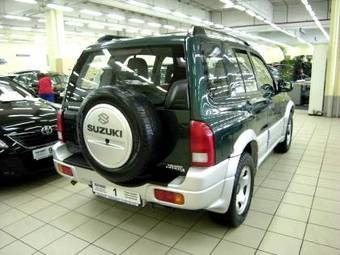 2004 Suzuki Grand Vitara Pictures