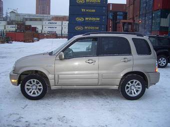 2004 Suzuki Grand Vitara Pictures