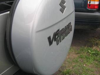 2004 Suzuki Grand Vitara Pictures