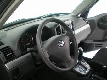 2004 Suzuki Grand Vitara Pictures