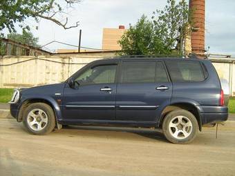2004 Suzuki Grand Vitara Pics