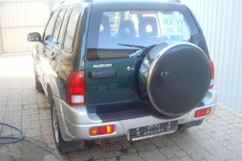 2004 Suzuki Grand Vitara Pictures