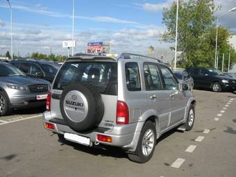 2004 Suzuki Grand Vitara Images