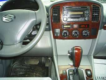 2005 Suzuki Grand Vitara Photos