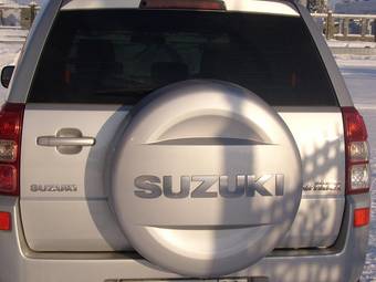 2005 Suzuki Grand Vitara Pictures