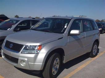 2005 Suzuki Grand Vitara Pictures