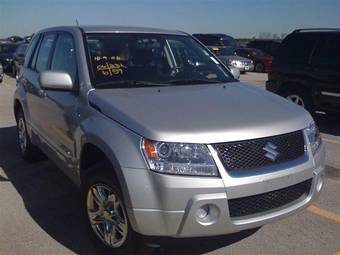 2005 Suzuki Grand Vitara Pictures