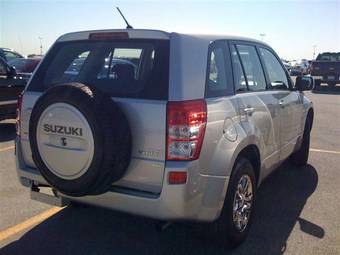 2005 Suzuki Grand Vitara Photos