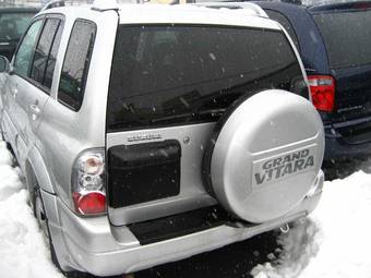 2005 Suzuki Grand Vitara Pictures