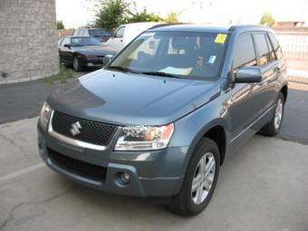 2005 Suzuki Grand Vitara Pictures