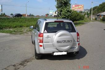 2005 Suzuki Grand Vitara Pictures