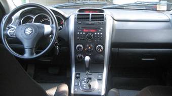 2005 Suzuki Grand Vitara Pictures