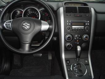 2006 Suzuki Grand Vitara Pictures