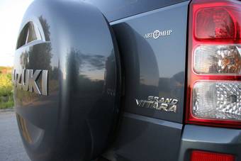 2007 Suzuki Grand Vitara Pictures