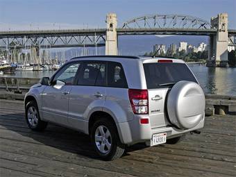 2007 Suzuki Grand Vitara Photos