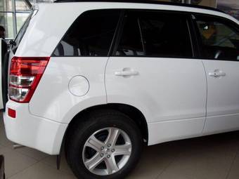 2009 Suzuki Grand Vitara Pictures