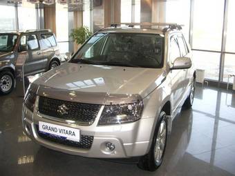 2009 Suzuki Grand Vitara Photos