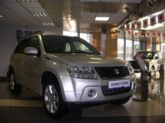 2009 Suzuki Grand Vitara Photos