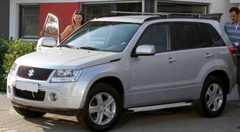 2009 Suzuki Grand Vitara Photos