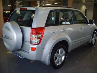 2010 Suzuki Grand Vitara Pictures