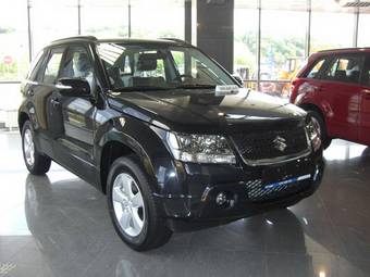 2010 Suzuki Grand Vitara Photos