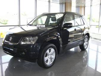 2010 Suzuki Grand Vitara Pictures