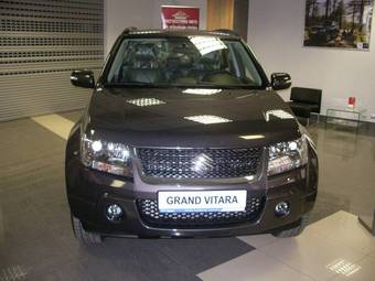 2010 Suzuki Grand Vitara Pictures