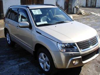 2010 Suzuki Grand Vitara Photos