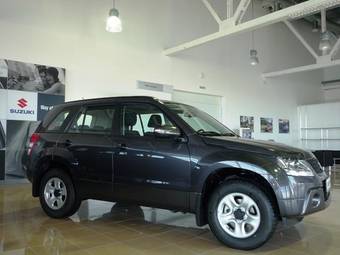 2010 Suzuki Grand Vitara Pictures