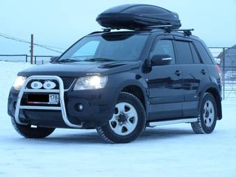 2010 Suzuki Grand Vitara Photos
