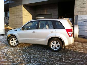 2010 Suzuki Grand Vitara Photos