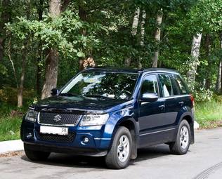 2010 Suzuki Grand Vitara Pictures