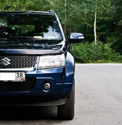 2010 Suzuki Grand Vitara Photos