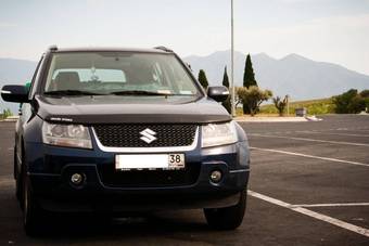 2010 Suzuki Grand Vitara Photos