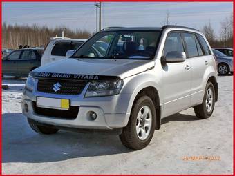 2010 Suzuki Grand Vitara Photos