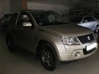 2010 Suzuki Grand Vitara Photos