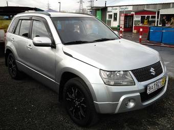 2010 Suzuki Grand Vitara Pictures