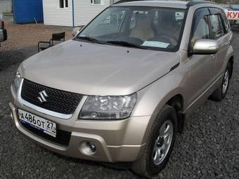 2010 Suzuki Grand Vitara Photos