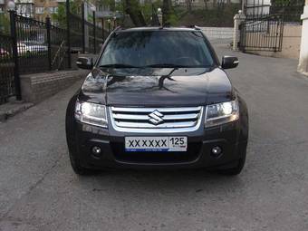 2010 Suzuki Grand Vitara Pictures